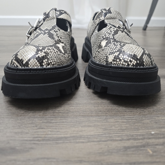 Steve Madden Maryjane Kamlee Lug  Platform Snake Print Chunky Loafers Size 8.5 - Picture 6 of 11